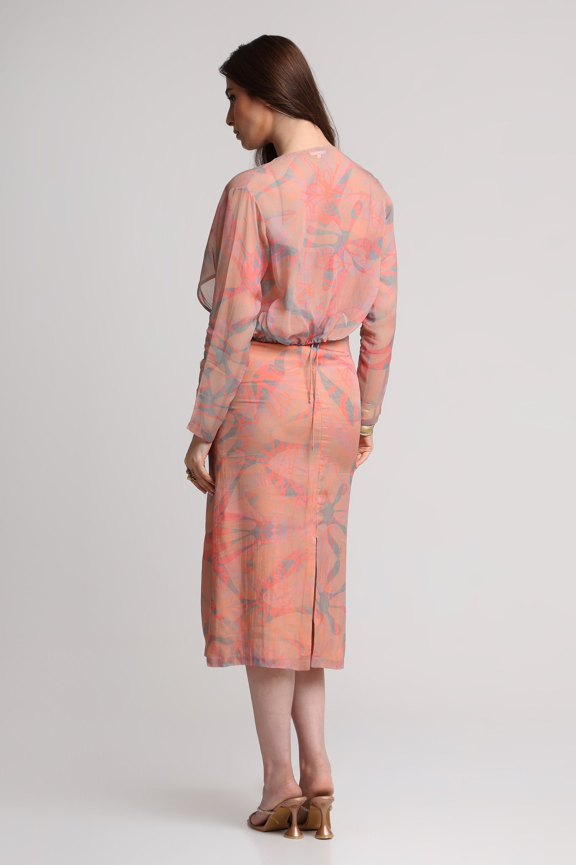 Peach abstract floral print noodle strap midi dress with shrug