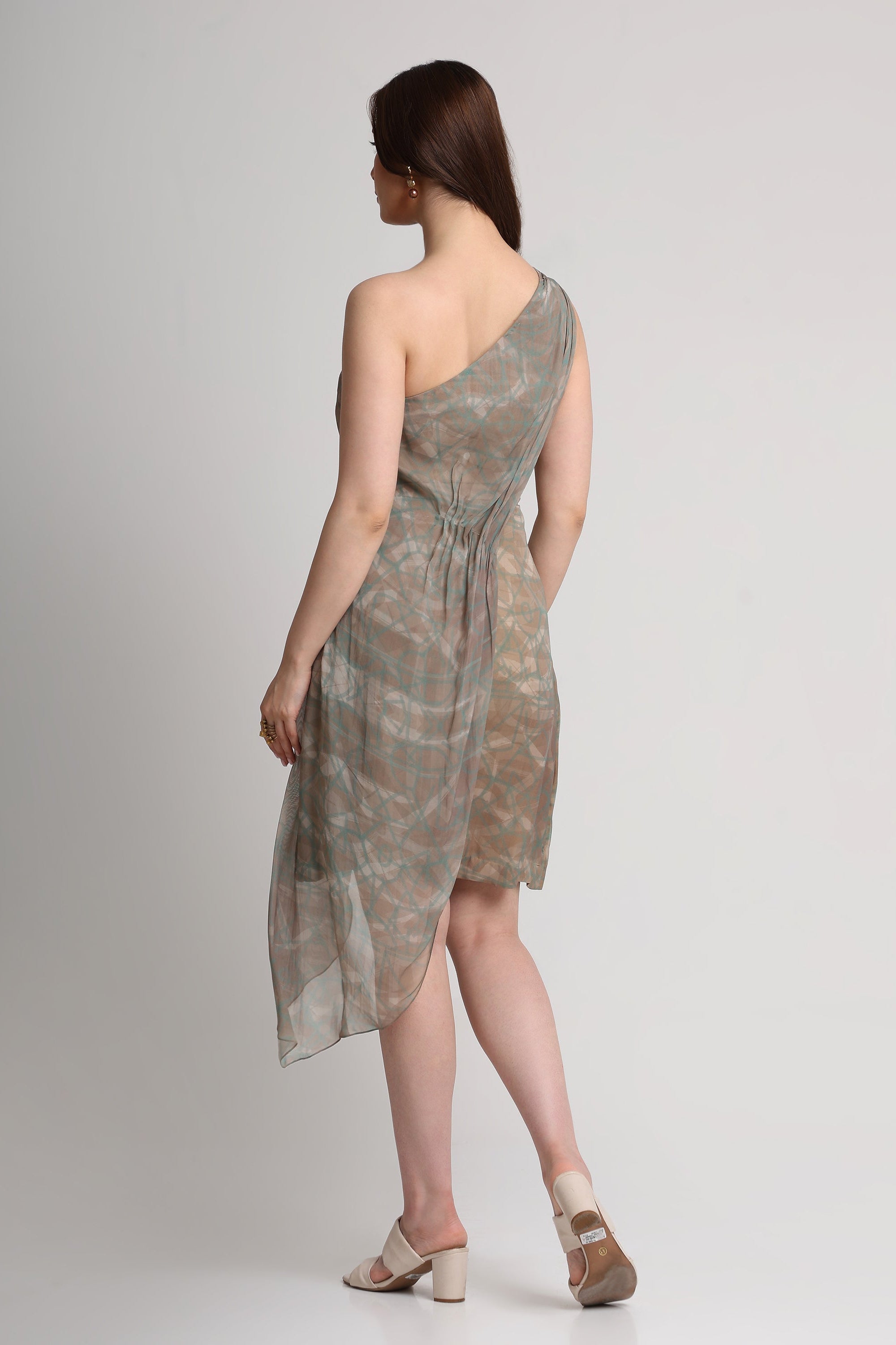 Pearl Mouse Grey Abstract print one shoulder short dress